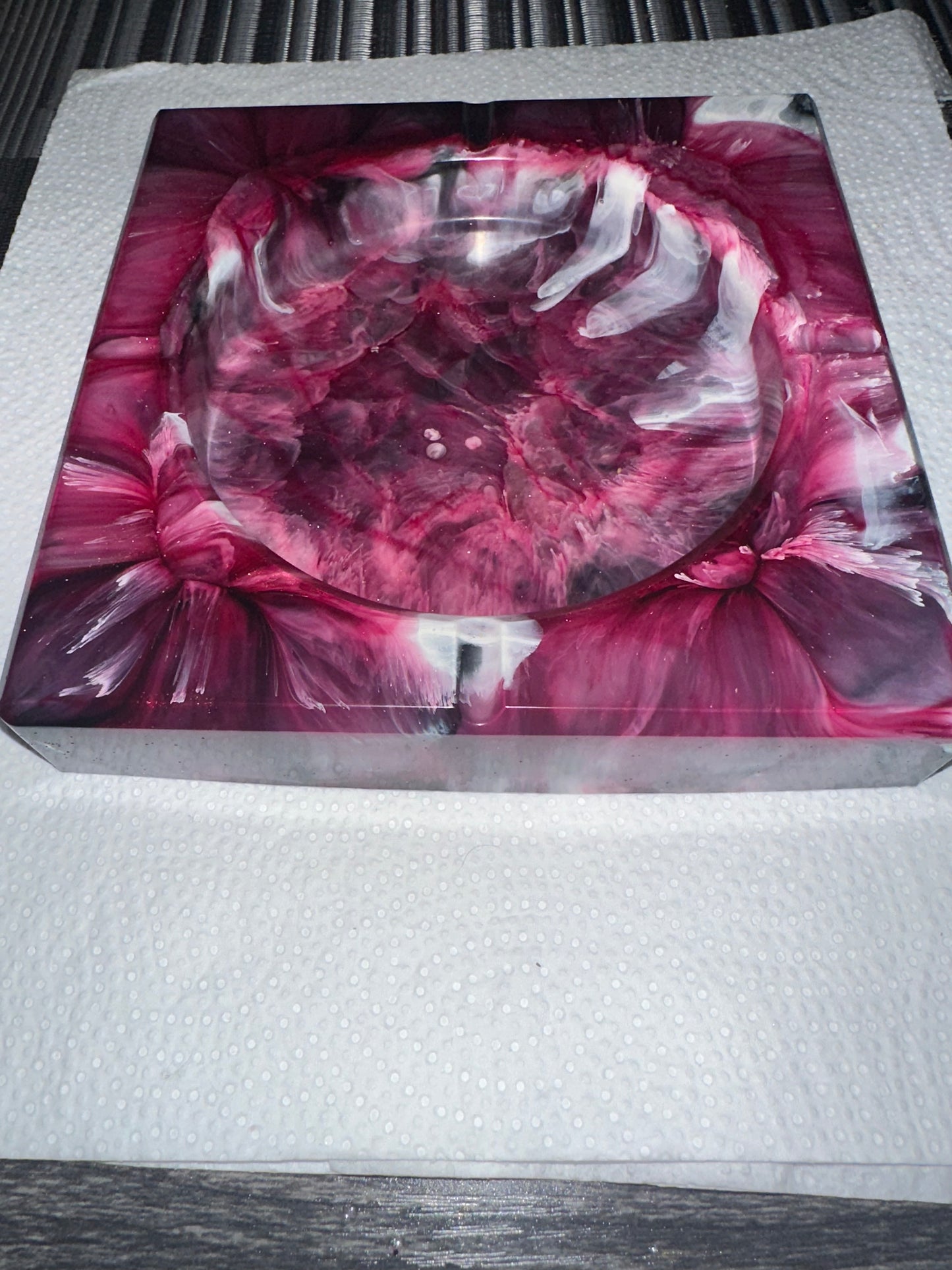 Luxus Epoxidharz Aschenbecher – Handgemachtes Resin Unikat